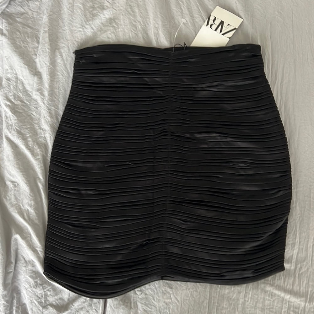 NWT Zara mini skirt